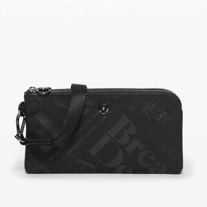 Lululemon Now and Always Double Zip Pouch Wristlet in Manifesto Print